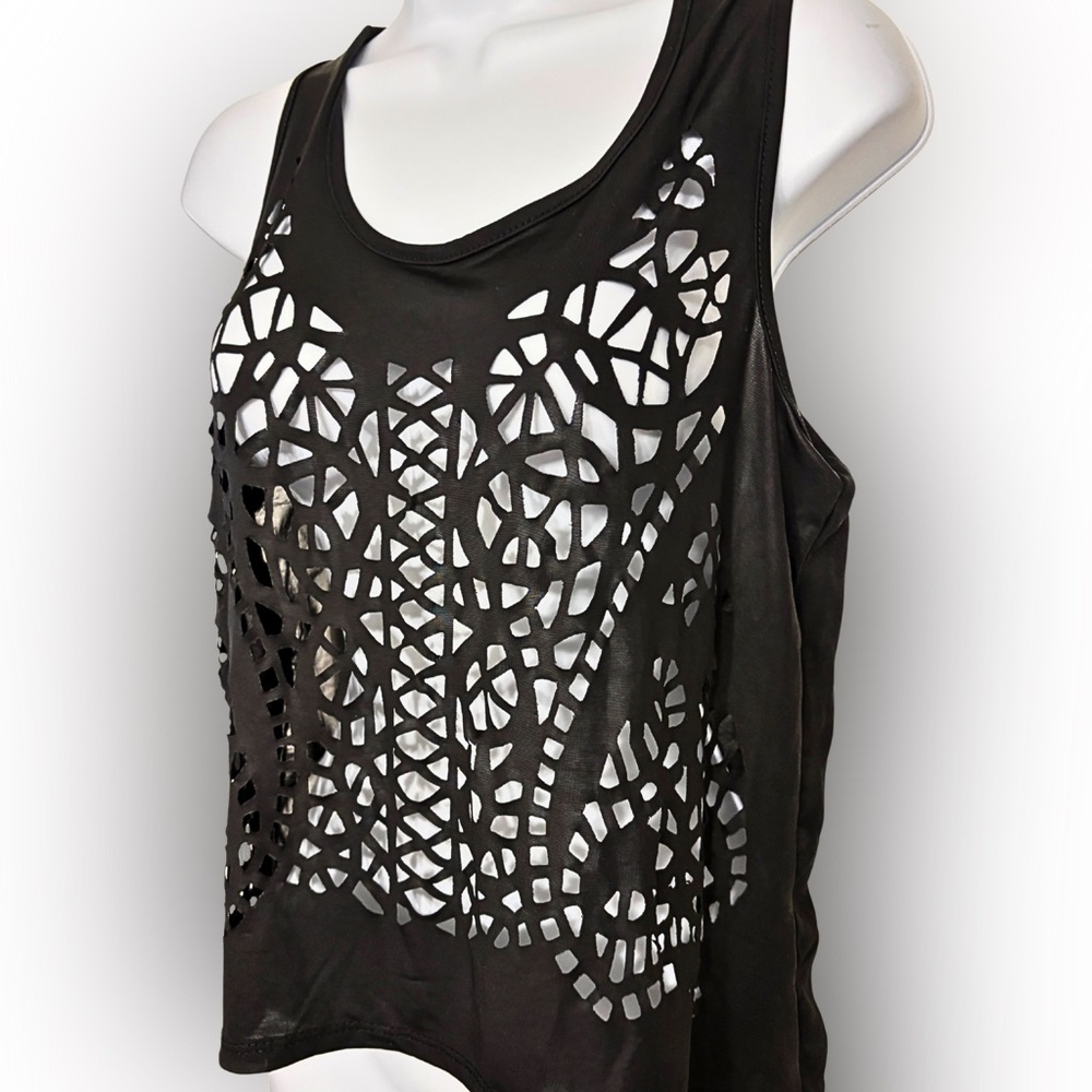 BODY CENTRAL Black Laser Cut Front Sleeveless Tank Top Blouse Women’s SZ Small